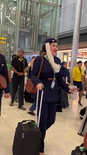 New Uniform Saudi Arabia Cabin Crew: Aviation Dream in Riyadh