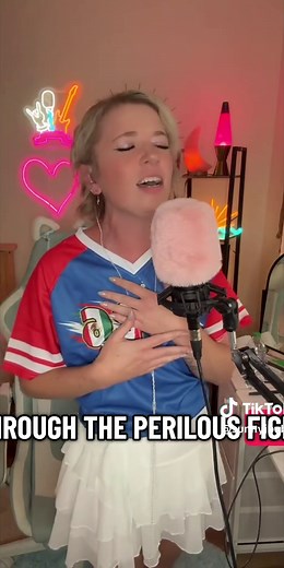 National Anthem USA — Singer Performs National Anthem Live