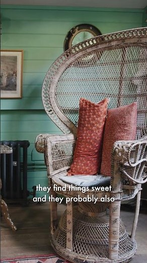 The Barge Life: An Affordable (Yet Beautiful) Way To Live in Central London