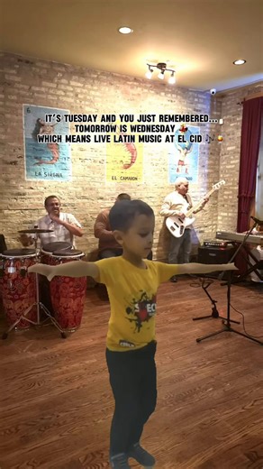 Your sign to come out tomorrow night 💃🎶 Live Latin music at El Cid 🎶 Margaritas flowing, music playing, and the best vibes in Logan Square! Who’s coming? #fypシ #chicagonightlife #chicagotok #chicago #chicagotiktok