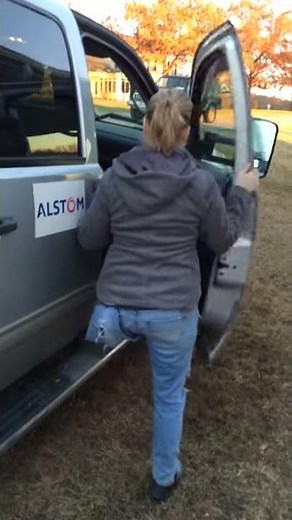 Michelle Francis, beautiful Mother, Nurse, 3 time Cancer Survivor & Amputee rebuilds her life