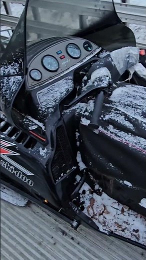 Diagnosing a Snowmobile that's Been Sitting 10+ Years...Will It Run?
