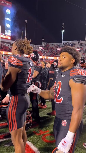 Down to the wire! 🚨🏈 Utah delivers a clutch final-minute touchdown to take a 51–47 win over Kansas State in a BIG 12 scoring frenzy! The Utes move to 9–2 on the year with a big regular-season finale against Kansas next week. #goutes #utahfootball #CollegeFootball #kansasstate #big12football | KSL Sports
