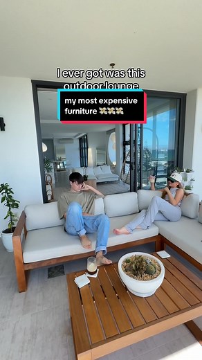 take care of your belongings yall 👷🔨 #balconymakeover #patio #roomdecor #fyp #dailyvlog