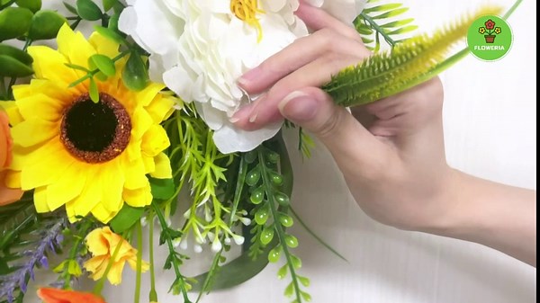 Artificial Floral Wreath for Home Decor, Summer Spring Door Wreaths for Front Door Outside, Porch, Party, Wedding