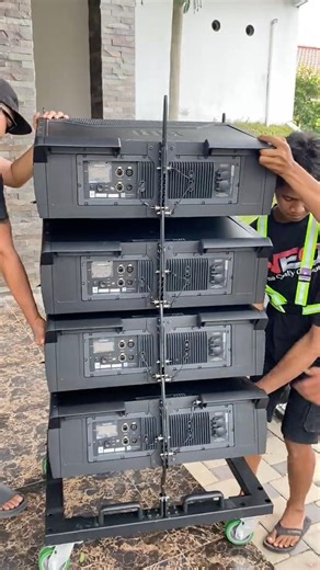 Special line array JBL