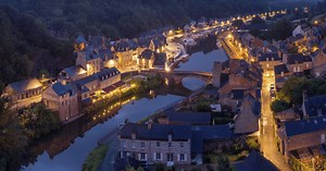 The Top 5 Reasons To Learn French