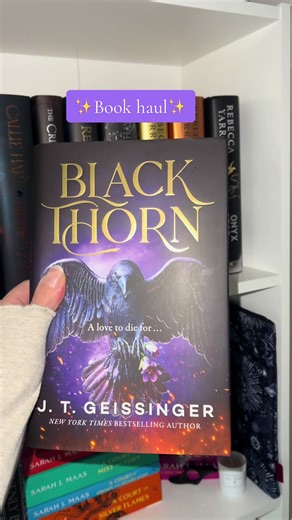 Small book haul💜 #booktok #bookhaul #bookish