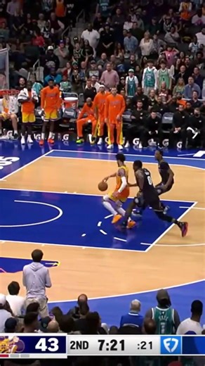 LaMelo With INSANE Fast Break 😲