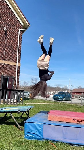 @nicoleskirts on Instagram: "this trampoline is so much fun!"