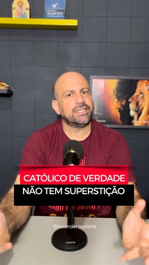 O Padre exorcista Duarte Lara, “as superstições de fim de ano são um adultério espiritual”. O Padre afirma claramente que superstições como essas são “pecado contra a virtude da religião”, é um mal esperar a salvação de uma força que não vem de Deus”, Ele diz ainda que “O demônio aproveita a brecha”. O Padre lembra ainda que Há maneiras católicas de se passar a virada do ano, reafirmando que “A Igreja dá indulgência plenária a todo fiel que no último dia do ano reza o Te Deum”.