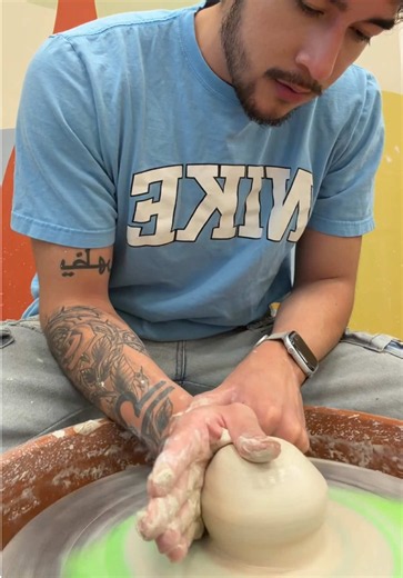 First Pottery Class: Alex Tries Pottery