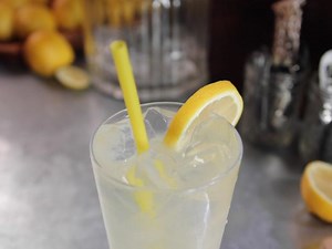 Ginger Lemonade Fizz