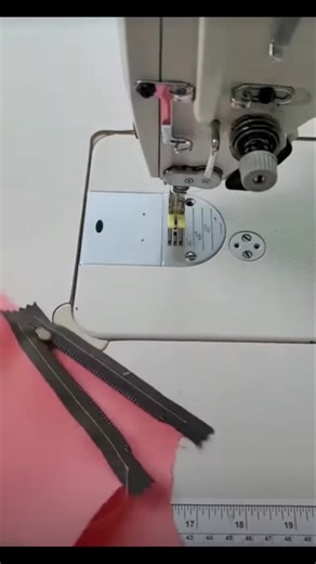 136K views · 1.5K reactions | This is how to attach a zipper placket. #SewingCommunity #sewinglovers #sewerslife #sewingtipsandtricks #mananahi #sewingtutorial #sewingtips #sewing #sewingproject #sewingmachine #sewinglove #sew | May Ann Palacio Domingo-Cirilo | Facebook