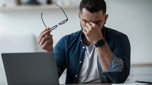 Digital Eyestrain: What Screen Time Really Does to Your Vision