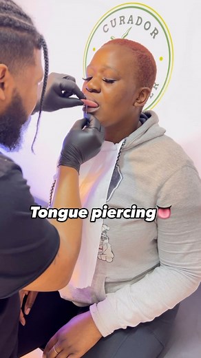 ✨ Tongue 👅 Piercing ✨ Does it hurt? Not really, but the healing is a bit of a journey! 🛤 Here’s what to expect: • Post-piercing swelling is normal, and some may have slight bleeding or oozing. • Stick to liquids or soft foods for the first few days 🥤 • Maintain great oral hygiene 🪥 and rinse with saline after every meal! Every meal! I mean it! • No smoking, kissing, or sharing things like straws and toothbrushes during healing. Stay responsible, follow aftercare, and you’ll be showing off th
