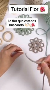 🌹🌷Práctica y arma tus decoraciones con estas hermosas flores en macramé. 🌼🌸🌺🌷💮 #macrameflores #macrameelegancia #macramehilo #macrameperu #México #macramemexico | �hiladas de amor en macrame �