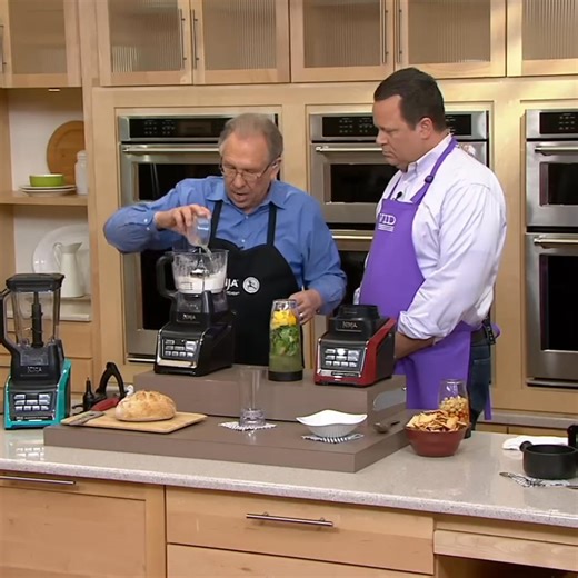 Whether you’re chopping, blending, processing or creating deliciously chilled smoothies and drinks, this kitchen system does it all.combining a precision food processor, high-performance blender and personal blender in one. | Holidayshoppingsale.com