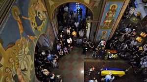 Kyiv says its last goodbye to Victoria Amelina, the writer who died recounting the war in Ukraine