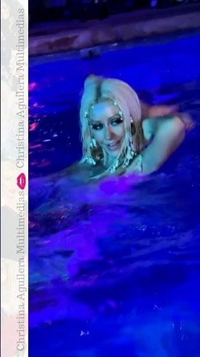 Christina Aguilera - Halloween 🎃
