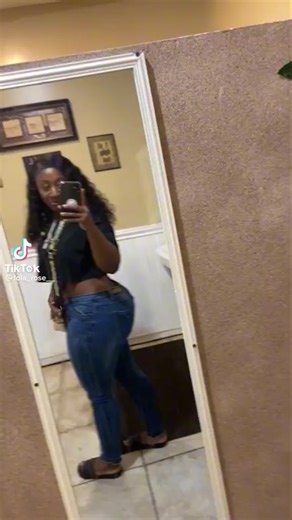 Blue jeans #jeansoutfit | Jeans Outfits