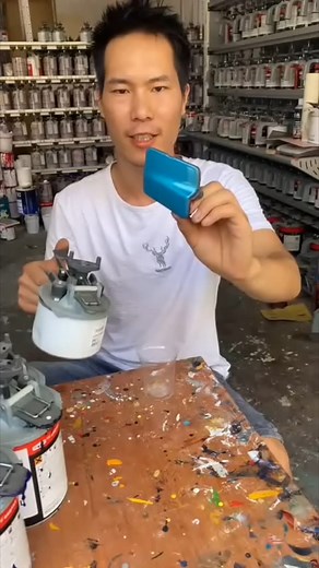 Paint expert matches a color 😱 | Bee Scenes