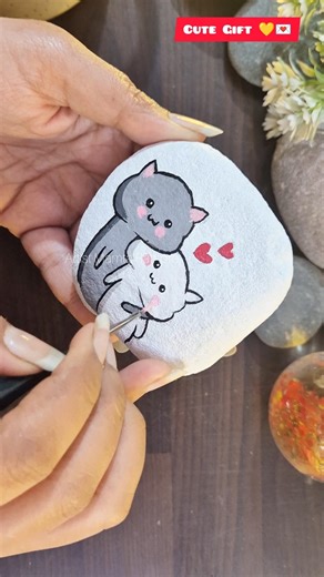 Valentine's Day Cute Gift for Couples 💕 #valentinesday #diy #stonepainting #stone #art #ganga
