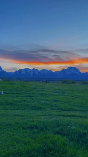 Were counting down the days until mornings like these!! 🤩🐴•••#trianglexranch ------ #grandtetonnationalpark #nationalparkfloat #duderanchvacation | Triangle X Ranch