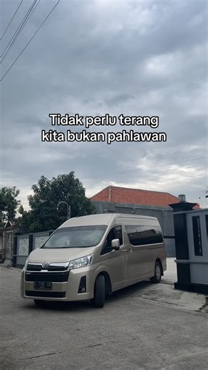 Sewa Hiace Soloraya on Instagram: "Sewa Mobil & Hiace melayani : Antar jemput bandara, Pariwisata, Citytour, Perjalanan dinas, ziarah, kunjungan industri, Kondangan, dll Pemesanan Hub ☎️0895421718036 #isholiday #sewahiacesragen #sewahiacesolo#sewamobilsragen #sewamobilsolo"