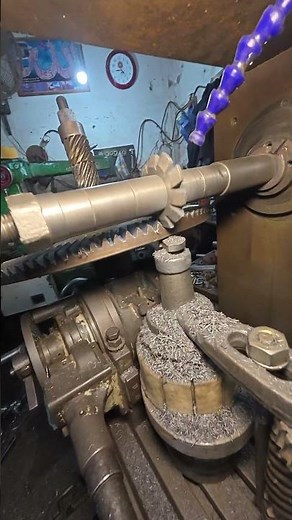How to Work on Old Horizontal Milling Machine #amazingthingstv #machine #ytshorts