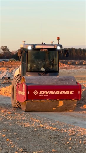 64 reactions | Are you ready? The next evolution of technology is beyond remote control, we have autonomous machines! Consistent, reliable, fuel efficient and mind blowing all in one small package. Contact me for details — WORK THE DIRT — #workthedirt #digitdigitalgps #heavyequipment #construction #technology #earthmoving #earthwork #earthmover #dirtwork #roller #compaction #autonomy #autonomous @bluelightmachines @sitech_south | Dig-It Digital GPS | Facebook