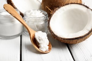 Cannabis and coconut oil: Benefits, uses & how to make it