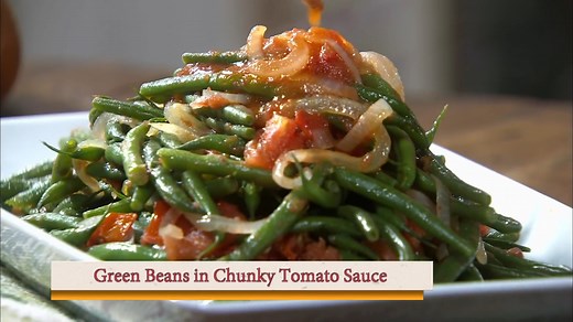 I’m gathering some of those last green beans and tomatoes from my garden today! You can use the Italian string beans, regular string beans or haricots verts in this recipe made with a delicious quick-cooked marinara made from San Marzano tomatoes. Buon Appetito #LidiasRecipes #LidiasItaly #LidiasKitchen #LidiaBastianich #ItalianFood #FromLidiasTableToYours #LidiasSoundtrack https://lidiasitaly.com/recipes/string-beans-chunky-tomato-sauce/ | Lidia Bastianich