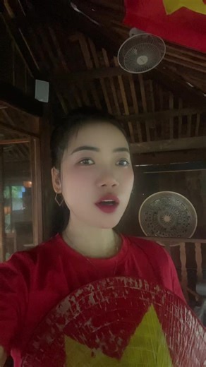 Video của HƯƠNG GIANG SPA (@huong_giang_spa_) với bản nhạc nhạc nền - Kem🍧 - 🍵𝒫𝒽ạ𝓂 𝒦𝒾ề𝓊 𝐿𝒾𝓃𝒽 🍵