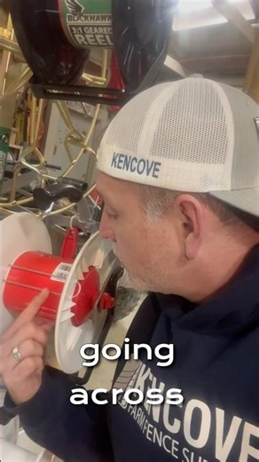 Using a polywire reel for electric fence #farming #farmlife #livestock #farm paddocks