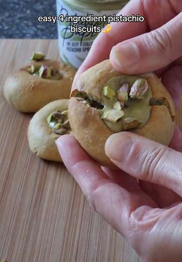Delicious Easy 4 Ingredient Pistachio Biscuits