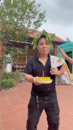 Món quà sinh nhật bất ngờ dành cho Ông bố 🎁😳#shots