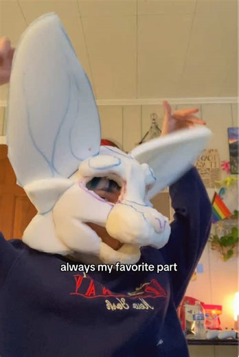 head base making my beloved ❤️❤️❤️ #furry #fursuitmaker #fursuit #headbase