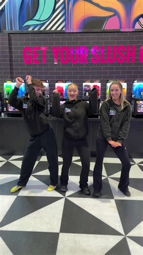 Create unforgettable moments together this weekend at AirThrill EK. 🥳✨ Spaces fill fast, so book in advance via the link in our bio! #AirThrill #inflatablepark #TrampolinePark #AirThrillEastKilbride #weekendactivities