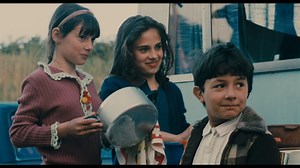 Alle 21.10 "Notte italiana" di Carlo Mazzacurati con Marco Messeri Giulia Boschi, Remo Remotti | Invitato a effettuare la valutazione di un latifondo nel Polesine, un avvocato scopre un complesso intrigo di speculazioni. Esordio di Mazzacurati regista e Nanni Moretti produttore | omaggio a #CarloMazzacurati nell'anniversario della nascita Scuola di Cinema Carlo Mazzacurati | Rai Movie