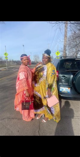 Happy Sunday from me and my beautiful sister to you all
