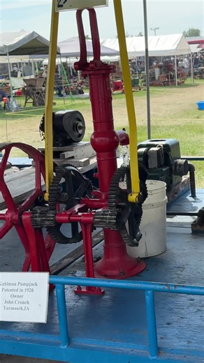 Cool pumpjacks! 👍 Midwest Old Threshers Reunion, Mount Pleasant, Iowa #farmlife #waterpump #farmtok #engine