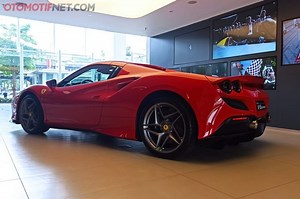 Review Ferrari F8 Spider, Dibawa ke Indonesia Tapi Segera Balik ke Maranello Italia