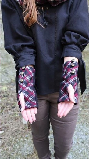 Fleece Lined Tweed Wool Fingerless Gloves | Celtic Fusion Accessories #slowfashion