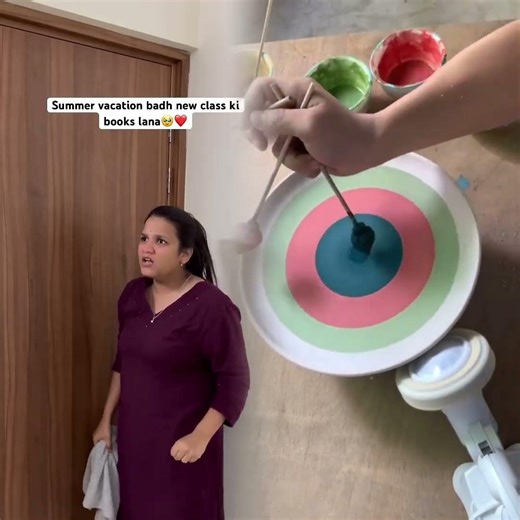 School ki new books lena aur sticker lagana💗 #relatable #shorts #childhood #school #nostalgia