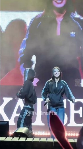 KATSEYE sings “ Mean Girls “ with Teddy Bears VIP Soundcheck Beautiful Chaos Tour Minneapolis 💖💫✨