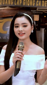 Song ca mới nhất Quang Lập - Thu Hường: Bông Cỏ May Mời bạn nghe thêm https://youtu.be/m2HrmhG6nTk?si=e9lhX1NRo3EayS-B ------------------- ► Powered by Giong Ca De Doi Vui lòng không sao chép dưới mọi hình thức! | Quang Lập