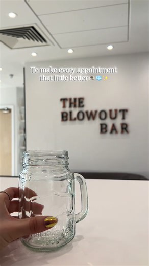 A fresh blowout and a good coffee—because the best appointments come with a little pick-me-up. Sit back, sip, and enjoy the experience. ☕✨