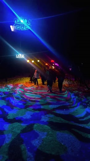 Flying Canoë Volant Edmonton | Winter Festival in YEG ❄️🔥 @yegcanoevolant Flying Canoë Volant is one of Edmonton’s most magical winter festivals ❄️ Lights, legends, music, and culture come together for a nighttime adventure through Mill Creek Ravine and the French Quarter. Inspired by French-Canadian, First Nations, and Métis traditions, this event celebrates everything we love about winter in YEG. ❄️ 🗓 Jan 28–31 | 6–10 PM 📍 Mill Creek Ravine & La Cité francophone 💬 COMMENT CANOE if you’re g