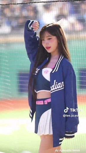 Please give ❤️ Lee Ju Eun❤️ a sweet like or love and share ! #instagram #facebookreels #reelsviralシ #reelsvideoシ #fashion #facebookpost #facebookviral #facebookvideo #trending #my_chuuu #facebookviral #photography #kpop #이주은 #LeeJuEun #cheerleader #cute #beautiful #pretty #dance #sports #beauty #FacebookReelsContest #reelschallenge #reelsfacebook